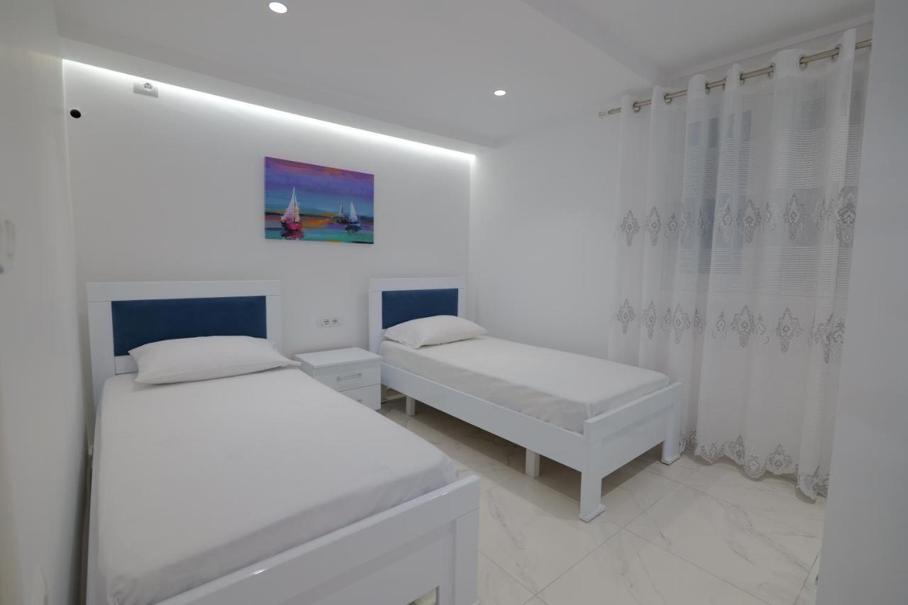 Twins Villa Sarandë Eksteriør bilde